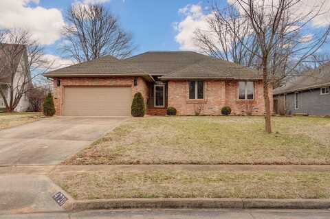 4720 S Clifton Court, Springfield, MO 65810