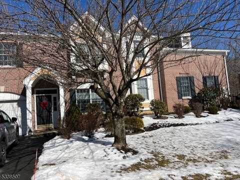 75 Spring Hill Cir, Wayne, NJ 07470