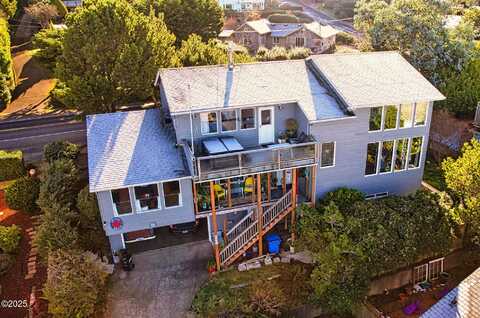 224 SHELL Street, Yachats, OR 97498