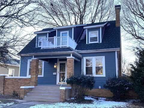 905 Troy Road, Edwardsville, IL 62025