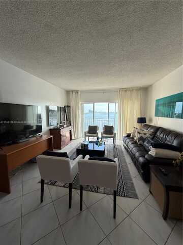 500 Bayview Dr, Sunny Isles Beach, FL 33160