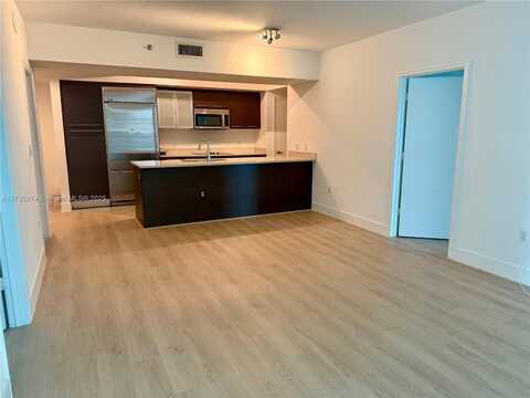 55 SE 6th St, Miami, FL 33131