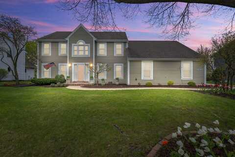 N51w17001 Fair Oak Pkwy, Menomonee Falls, WI 53051