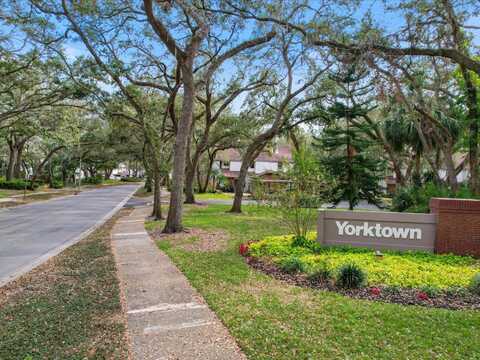 640 YORKSHIRE COURT, SAFETY HARBOR, FL 34695