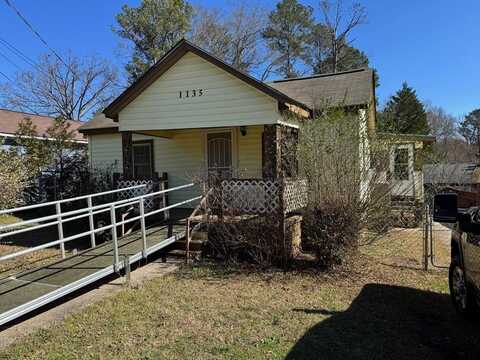 1135 N Clarke Street, Milledgeville, GA 31061