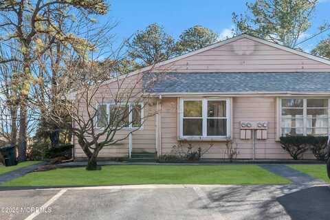 4a Lexington Drive, Whiting, NJ 08759