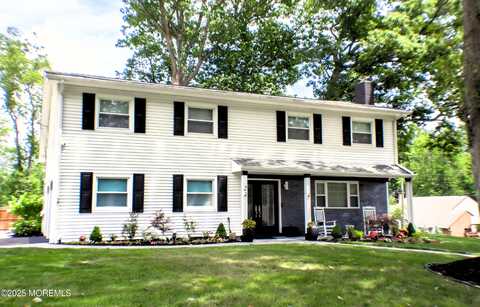 2 Poe Court, Morganville, NJ 07751