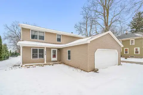 235 E Lasalle Street, Somonauk, IL 60552