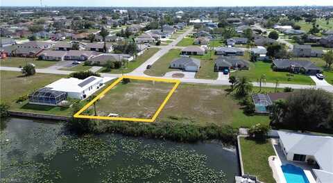 431 SE 7th, CAPE CORAL, FL 33990