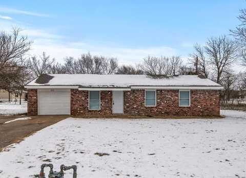 814 W Sequoyah Street, Nowata, OK 74048