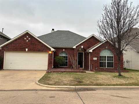 5504 Manassas Drive, Arlington, TX 76017