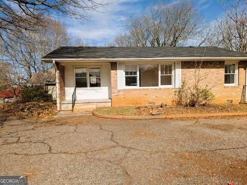 617 W Currahee Street, Toccoa, GA 30577