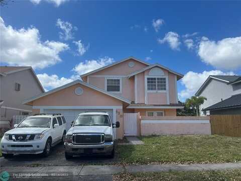 930 SW 99th Ave, Pembroke Pines, FL 33025