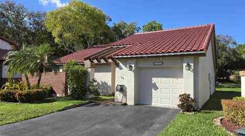 2196 Charleston, Weston, FL 33326