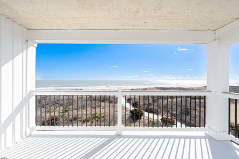 321 6th St S, Brigantine, NJ 08203