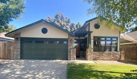 4800 W Crowley Court, Visalia, CA 93291