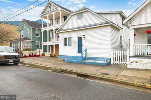 222 W MAGNOLIA AVENUE, WILDWOOD, NJ 08260