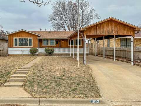 1003 S Ridgeland Avenue, Fritch, TX 79036