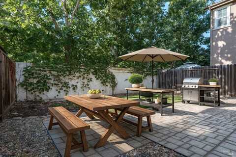 145 Summertime Lane, Suisun City, CA 94585