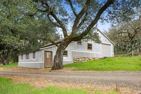 2105 Thornsberry Road, Sonoma, CA 95476