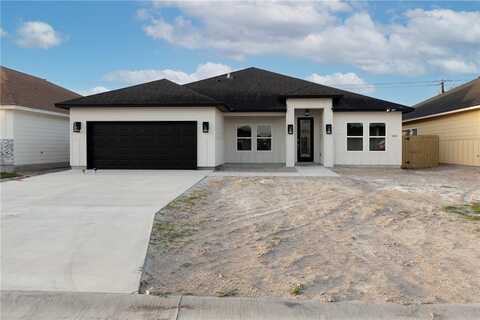 105 Traditions Drive, Rockport, TX 78382