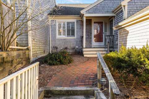 37 Oak Glen Village, Yarmouth Port, MA 02675