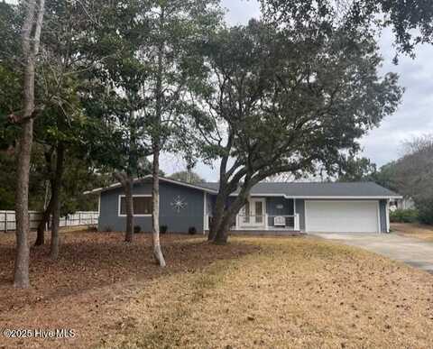 110 Cedar Road, Pine Knoll Shores, NC 28512