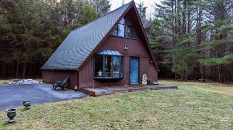 86 Spruce Dr., Jewett, NY 12244