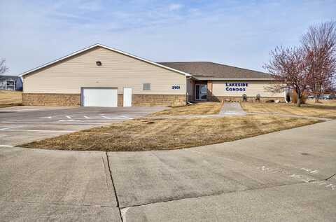 2901 S 2nd Street, Marshalltown, IA 50158