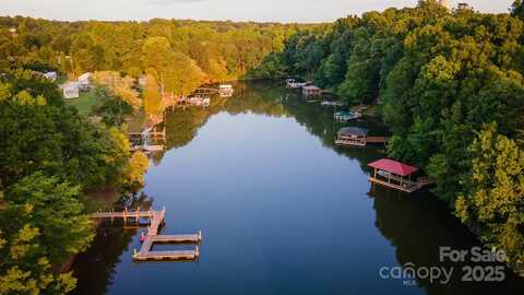 324 Bridgewater Lane, Mooresville, NC 28117