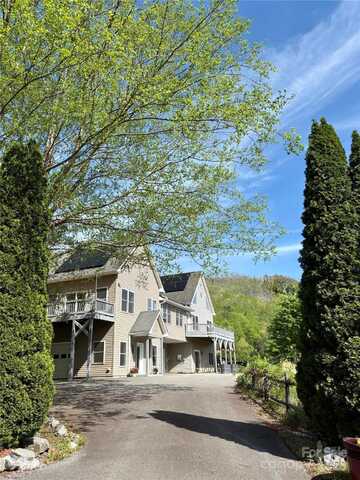 105 Elm Drive, Asheville, NC 28805