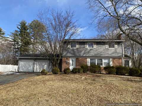 28 Sunnyfield Drive, Windsor, CT 06095