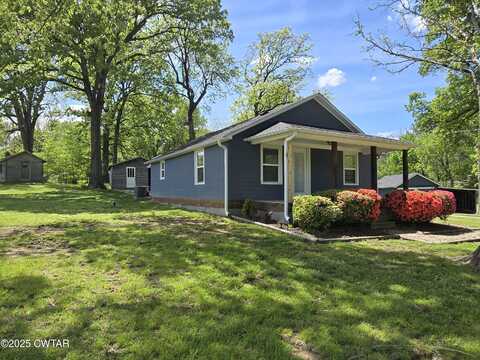 56 Gibson Highway, Trenton, TN 38382