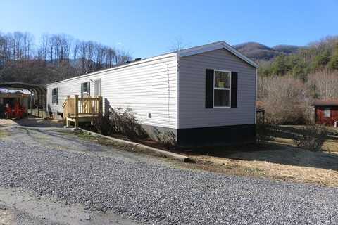 52 Jaderian Mountain Rd, Sylva, NC 28779