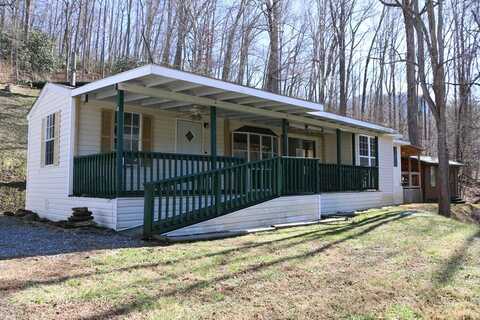 8 Twins Ln, Sylva, NC 28779