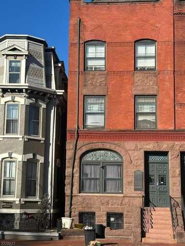 210 W State St, Trenton, NJ 08608