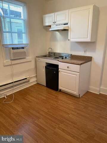 918 S 12TH, PHILADELPHIA, PA 19147