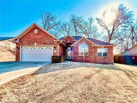 1718 Twin Oaks DR, Van Buren, AR 72956