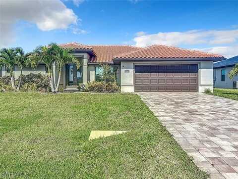 646 NE 5th Place, Cape Coral, FL 33909