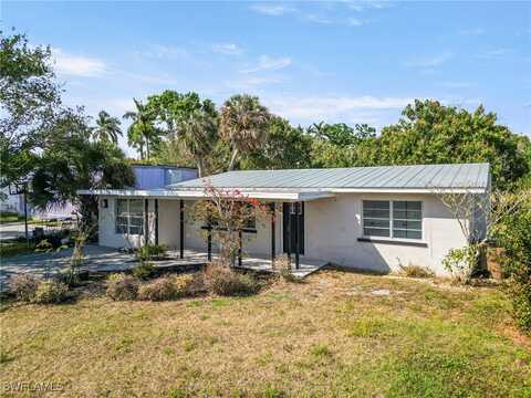 4425 Seminole Street, Fort Myers, FL 33905