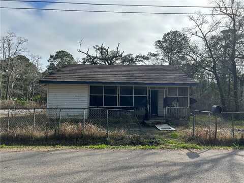 9045 Rabby Street W, Bayou La Batre, AL 36509