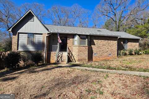 105 Crestwood, Centerville, GA 31028