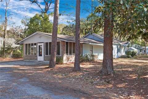 1112 Wayne Street, Darien, GA 31305