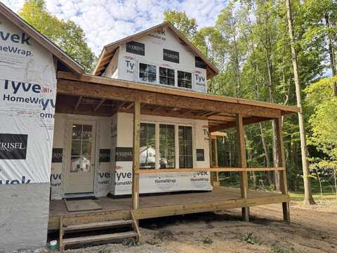 76831 Wood Crest Court, South Haven, MI 49090
