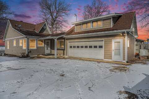 599 Lake Dr., Coldwater, MI 49036