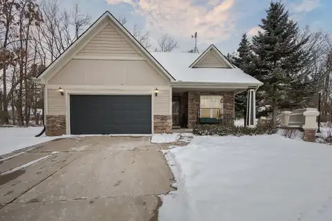 1121 Morningside Drive, Marshall, MI 49068