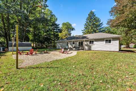 6906 Seminole Drive, Coloma, MI 49038