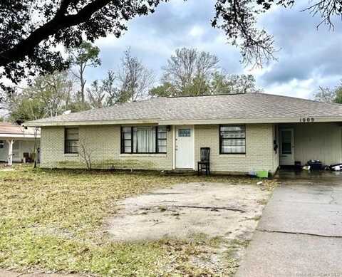 1009 Cherryhill Street, Lake Charles, LA 70607