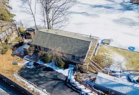 610 Otterhole Rd, West Milford, NJ 07480