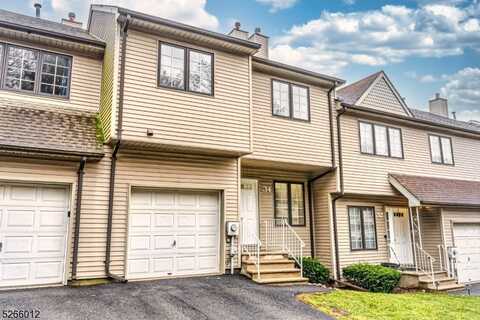 34 Deer Hill Ct, Boonton, NJ 07005